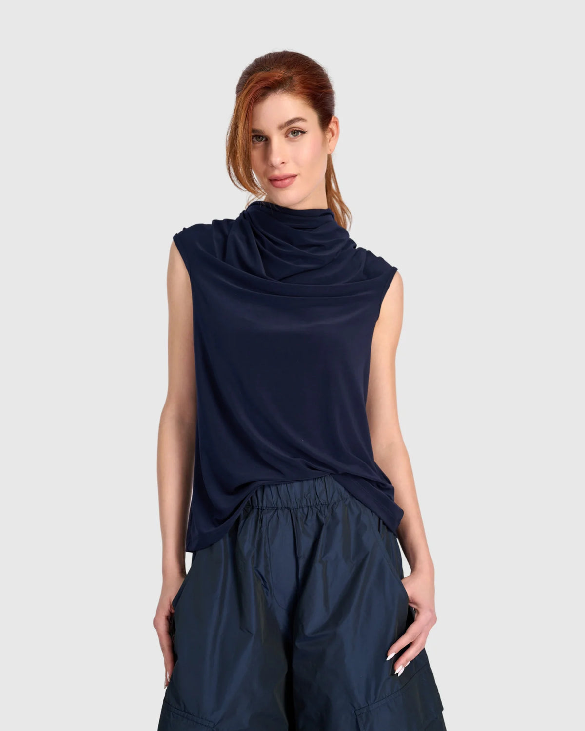 ALEMBIKA Fluid Slinky Savior Top - ET144N - NAVY
