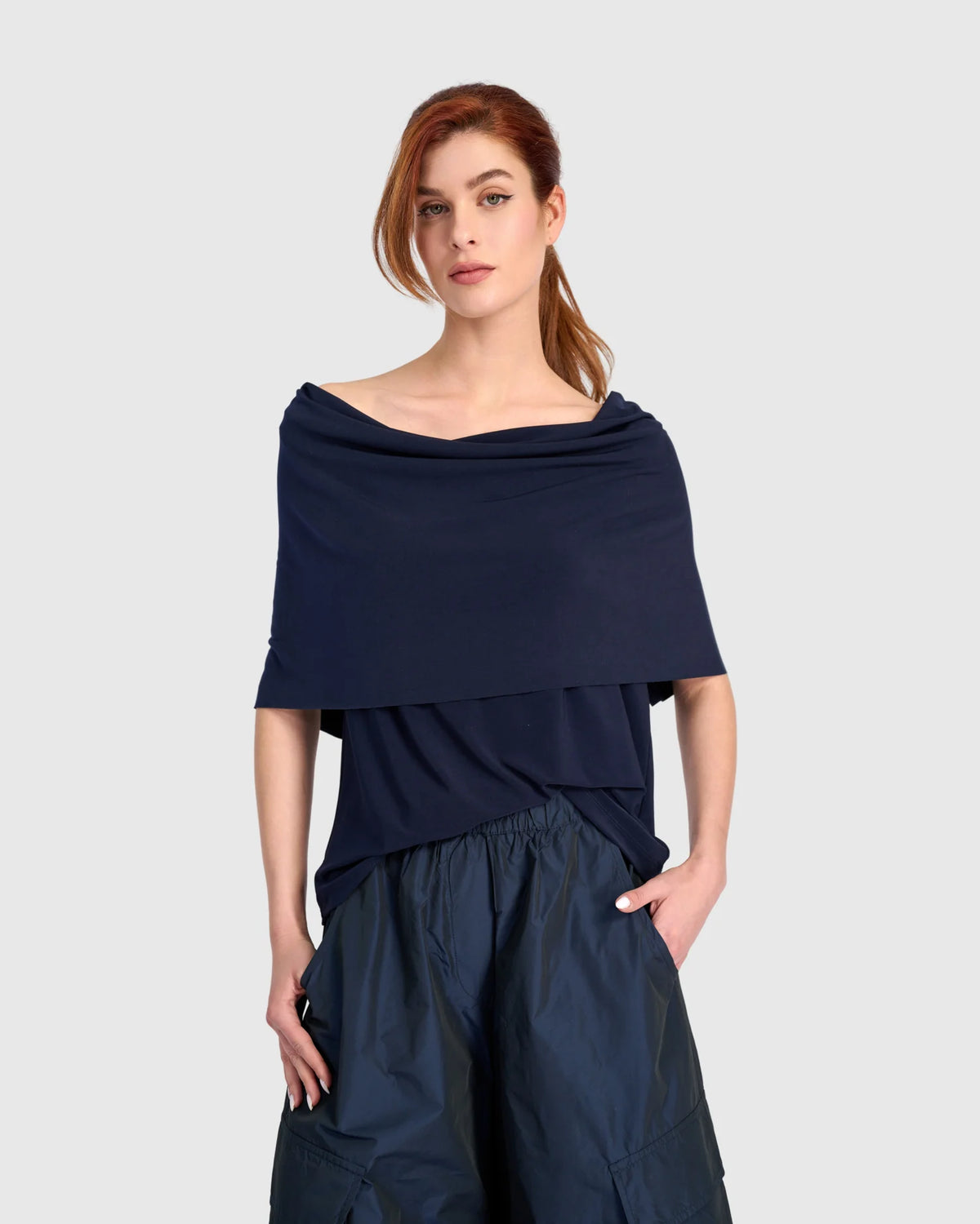 ALEMBIKA Fluid Slinky Savior Top - ET144N - NAVY