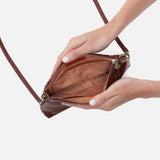 HOBO - Darcy Small Crossbody - CHOCOLATE IN POLISHED LEATHER