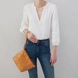 HOBO - Ashe Crossbody - NATURAL IN POLISHED LEATHER