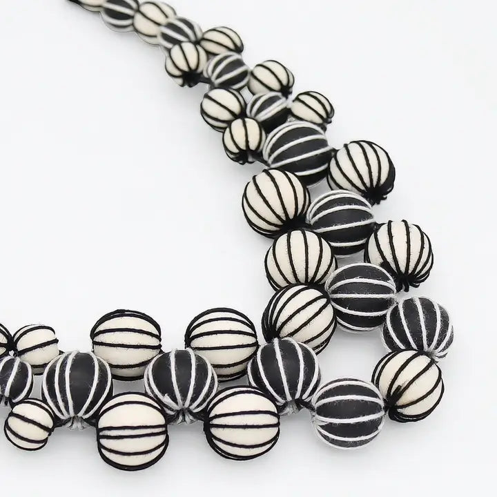 SYLCA Black and White Pamela Berries Necklace - BP24N18 - BLACK/WHITE
