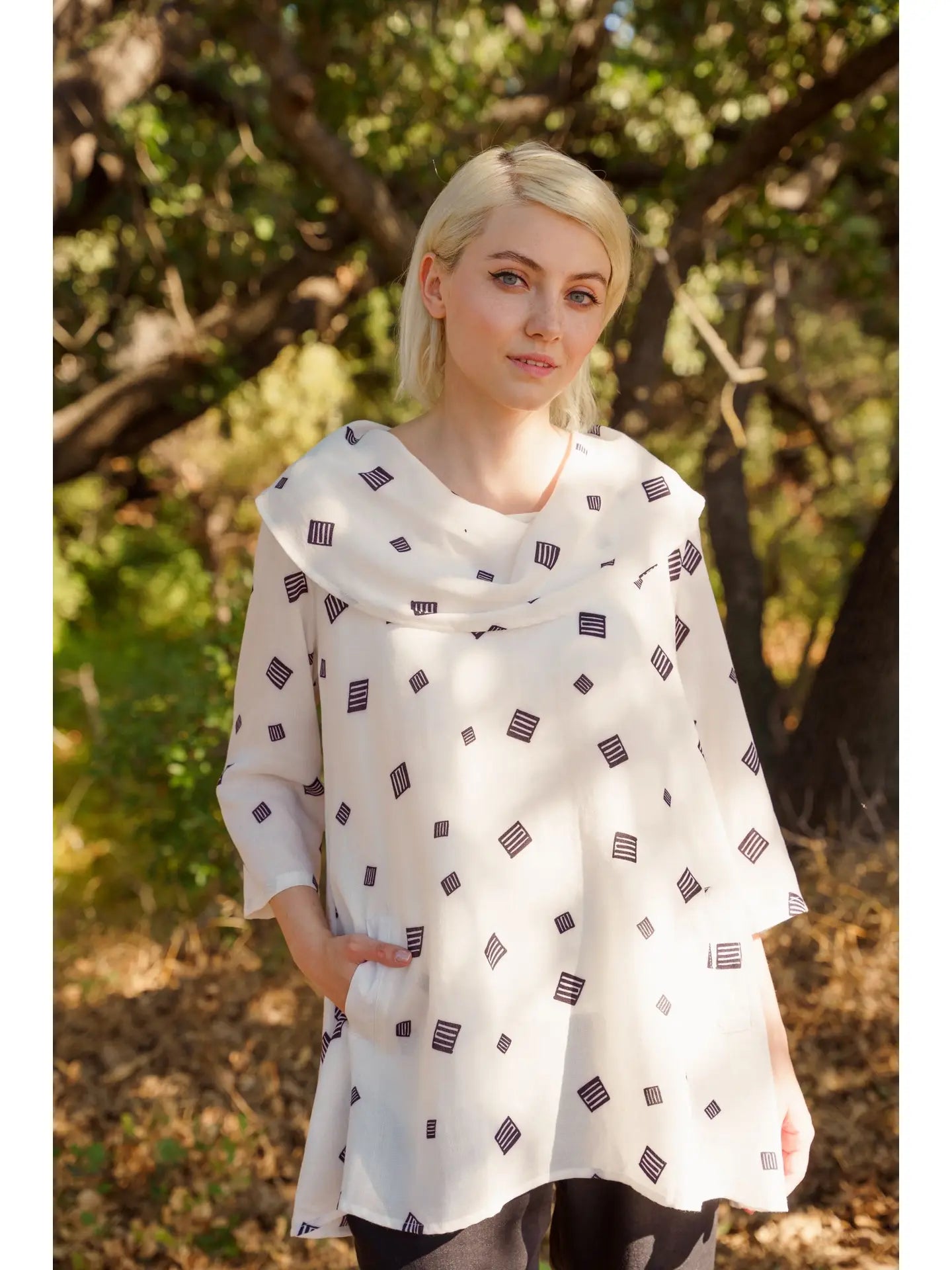 Fridaze AA305 - French Quarter Linen Pullover