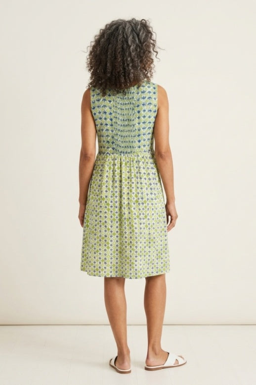 Habitat Pattern Pending Smock Star Dress - 57680 - KIWI