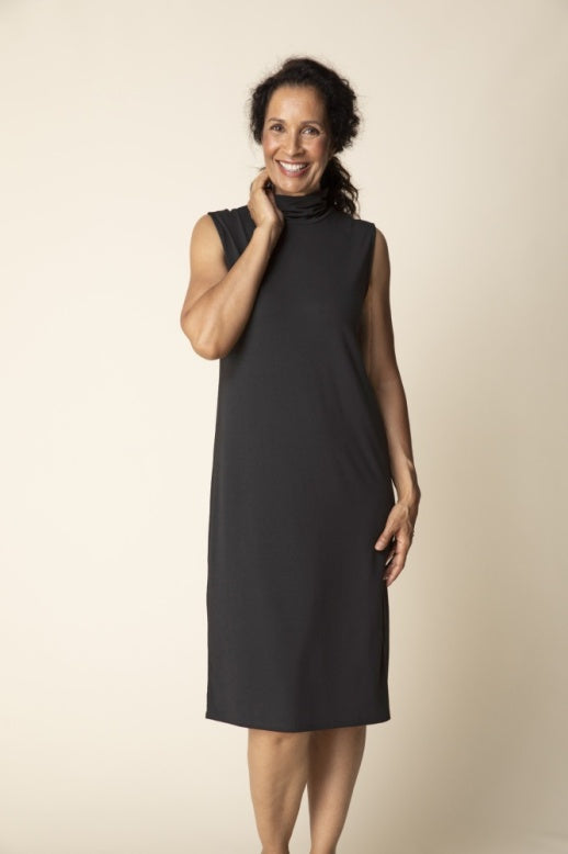 Habitat Core Travel Solid Chelsea Dress - 55983 - BLACK