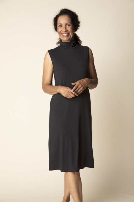 Habitat Core Travel Solid Chelsea Dress - 55983 - BLACK