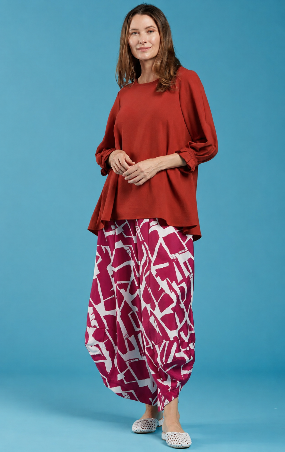 Sydney Project Peggy Round Neck Long Flowy Top w/ Reuched Cuffed Sleeves - AFT1157 - RUST