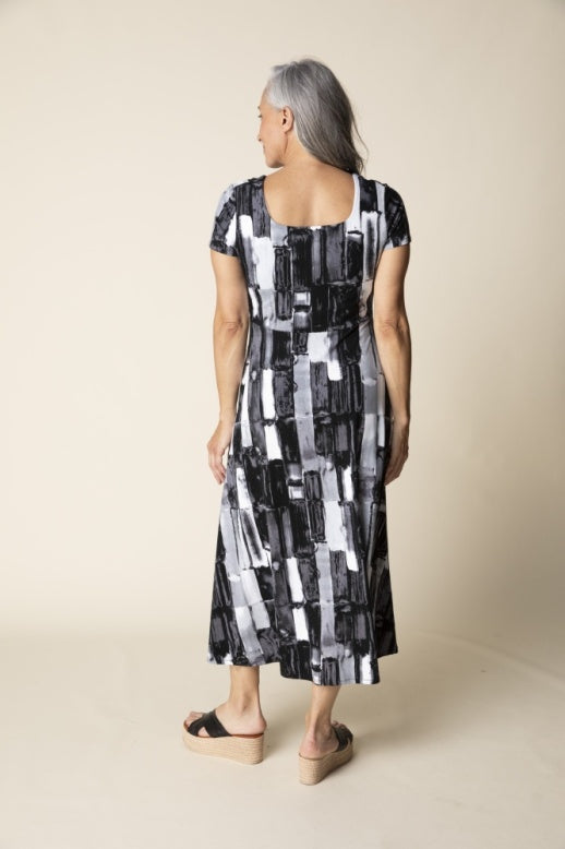 Habitat Core Travel Brushstroke Swing Dress - 57590 - BLACK
